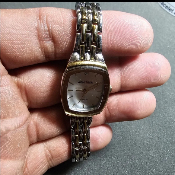 Armitron Gold/Silver Toned Women’s Quartz Watch 75/5195TT Working - Picture 3 of 9